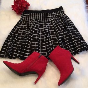 Carmen Marc Volvo Black and White Skirt